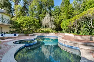 4200 Gayle Dr, Tarzana, CA 91356 - Photo 53