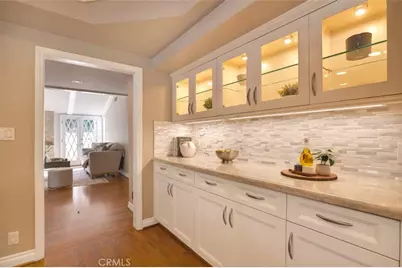 4200 Gayle Drive, Tarzana, CA 91356 - Photo 11