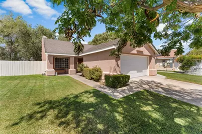2011 Ogden, Lancaster, CA 93535 - Photo 3