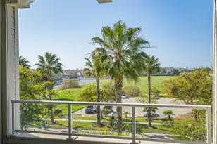 4060 Tradewinds Dr, Oxnard, CA 93035 - Photo 9