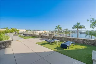 4060 Tradewinds Dr, Oxnard, CA 93035 - Photo 21