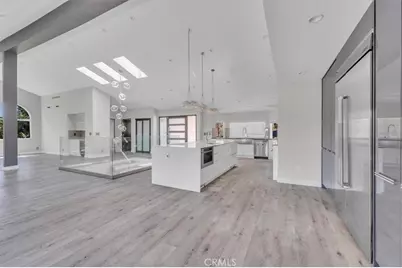 5096 Llano Drive, Woodland Hills, CA 91364 - Photo 17