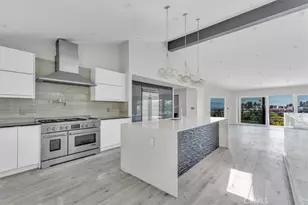 5096 Llano Dr, Woodland Hills, CA 91364 - Photo 19