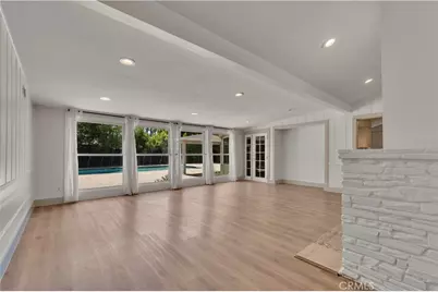 11944 Hesby Street, Valley Village, CA 91607 - Photo 11