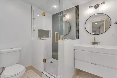11944 Hesby Street, Valley Village, CA 91607 - Photo 29