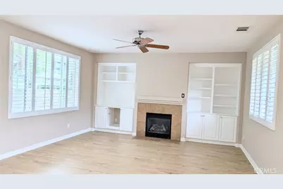 27469 Coldwater, Valencia, CA 91354 - Photo 5
