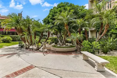 5216 Yarmouth Avenue #105, Encino, CA 91316 - Photo 31