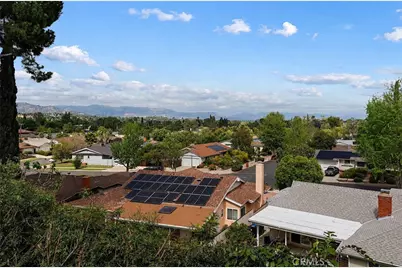 23925 Crosson Drive, Woodland Hills, CA 91367 - Photo 3