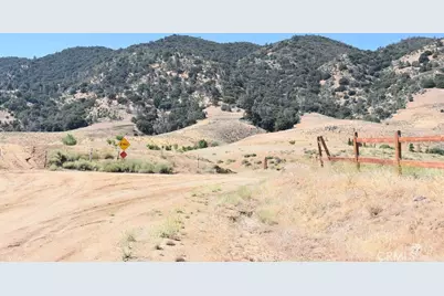 19201 Ottawa Drive, Tehachapi, CA 93561 - Photo 15