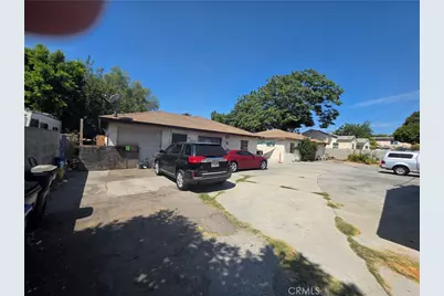 10471 El Dorado, Los Angeles, CA 91331 - Photo 1