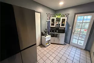 10471 El Dorado, Los Angeles, CA 91331 - Photo 21