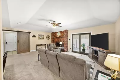19700 Mesa Drive, Tehachapi, CA 93561 - Photo 3
