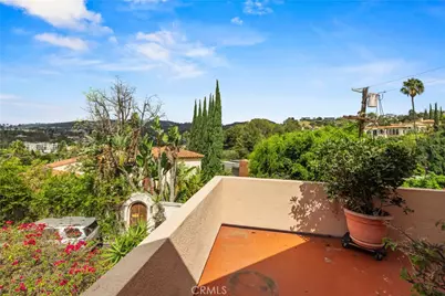 2132 Alcyona, Los Angeles, CA 90068 - Photo 35