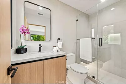 4949 Bilmoor Avenue, Tarzana, CA 91356 - Photo 15