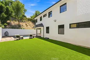 4949 Bilmoor Ave, Tarzana, CA 91356 - Photo 27