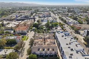 10659 Bloomfield St, Toluca Lake, CA 91602 - Photo 45