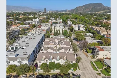 10659 Bloomfield Street, Toluca Lake, CA 91602 - Photo 39