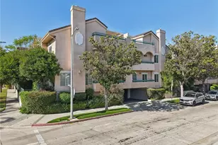 10659 Bloomfield St, Toluca Lake, CA 91602 - Photo 49