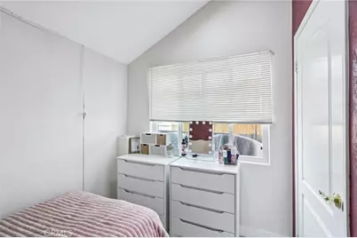 10659 Bloomfield Street, Toluca Lake, CA 91602 - Photo 33