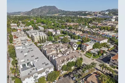 10659 Bloomfield Street, Toluca Lake, CA 91602 - Photo 47