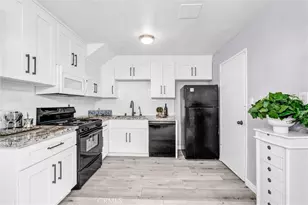 17061 Roscoe Blvd, Northridge, CA 91325 - Photo 7
