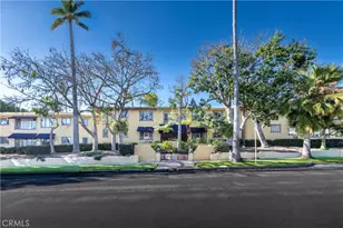 1615 N Laurel Ave, Los Angeles, CA 90046 - Photo 1