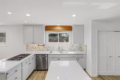 23728 Bessemer Street, Woodland Hills, CA 91367 - Photo 9