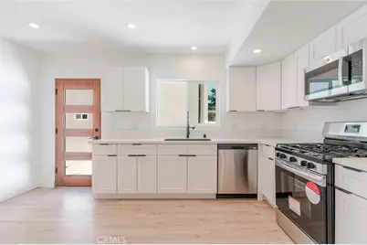 6837 Yolanda Avenue, Reseda, CA 91335 - Photo 3