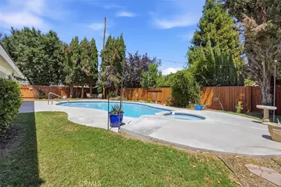 308 Swan Court, Bakersfield, CA 93309 - Photo 33