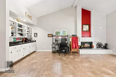 308 Swan Court, Bakersfield, CA 93309 - Photo 9