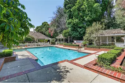 19233 Mayall Street, Northridge, CA 91324 - Photo 45