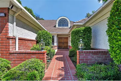 19233 Mayall Street, Northridge, CA 91324 - Photo 3