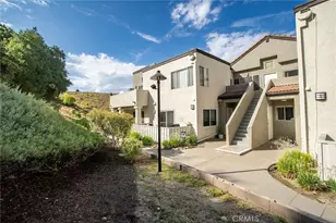 21203 Trumpet, Newhall, CA 91321 - Photo 3