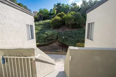 21203 Trumpet, Newhall, CA 91321 - Photo 7