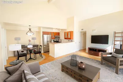 21203 Trumpet, Newhall, CA 91321 - Photo 9
