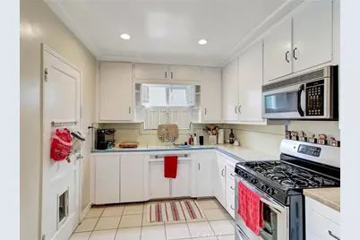 5505 Clybourn Avenue, North Hollywood, CA 91601 - Photo 13