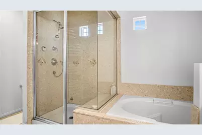 13897 Eldridge, Sylmar, CA 91342 - Photo 35