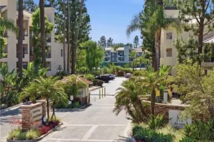 5520 Owensmouth, Woodland Hills, CA 91367 - Photo 3