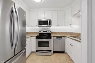 525 S Ardmore Ave, Los Angeles, CA 90020 - Photo 3