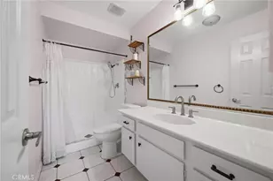 525 S Ardmore Ave, Los Angeles, CA 90020 - Photo 19