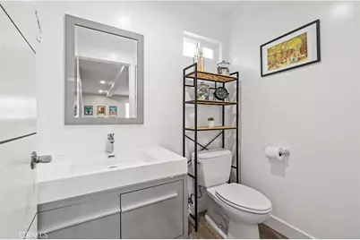 16557 Vine Terrace, Van Nuys, CA 91406 - Photo 9