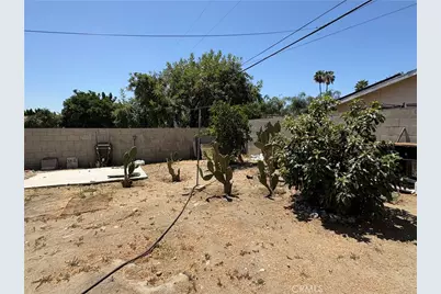 11241 De Haven Ave., Pacoima, CA 91331 - Photo 5