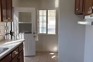 11241 De Haven Ave, Pacoima, CA 91331 - Photo 13