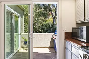 22229 Shadow Valley, Chatsworth, CA 91311 - Photo 21