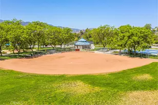 25716 Hood Way, Stevenson Ranch, CA 91381 - Photo 65