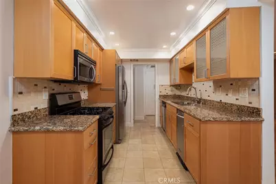 4536 Colbath Avenue #102, Sherman Oaks, CA 91423 - Photo 9