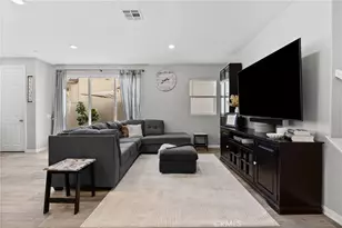 27012 Trail View Ln., Valencia, CA 91381 - Photo 13