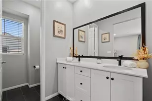 27012 Trail View Ln., Valencia, CA 91381 - Photo 33