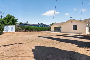 13229 Lazard, Sylmar, CA 91342 - Photo 25