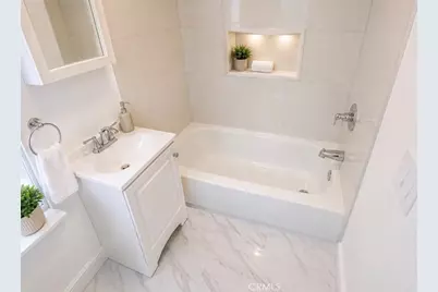 4215 S Budlong, Los Angeles, CA 90037 - Photo 5